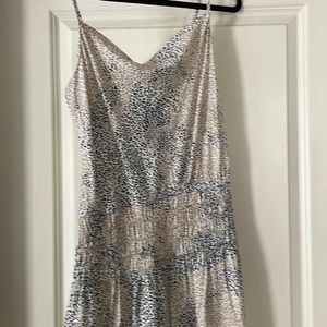 Light weight summer dress perfect for any occasion